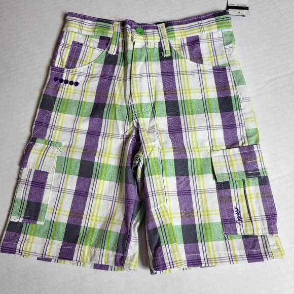 Coogi Shirt and Short Set Size 2T - Picture 13 of 13